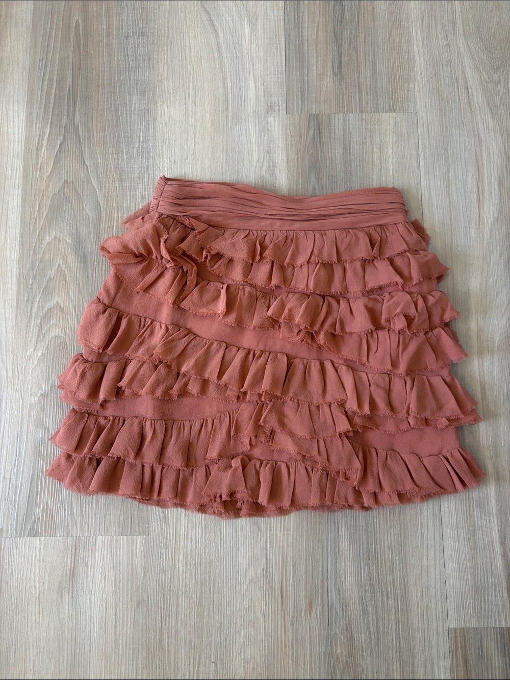 Club Monaco 100% Silk ruffled mini skirt - size 2